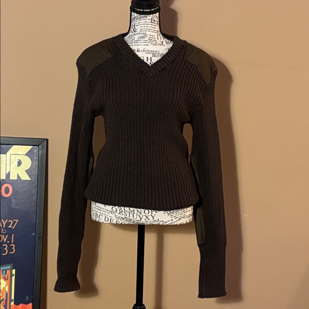 Quartermasters Authentic Military-issued Women's V-Neck Sweater - Brown